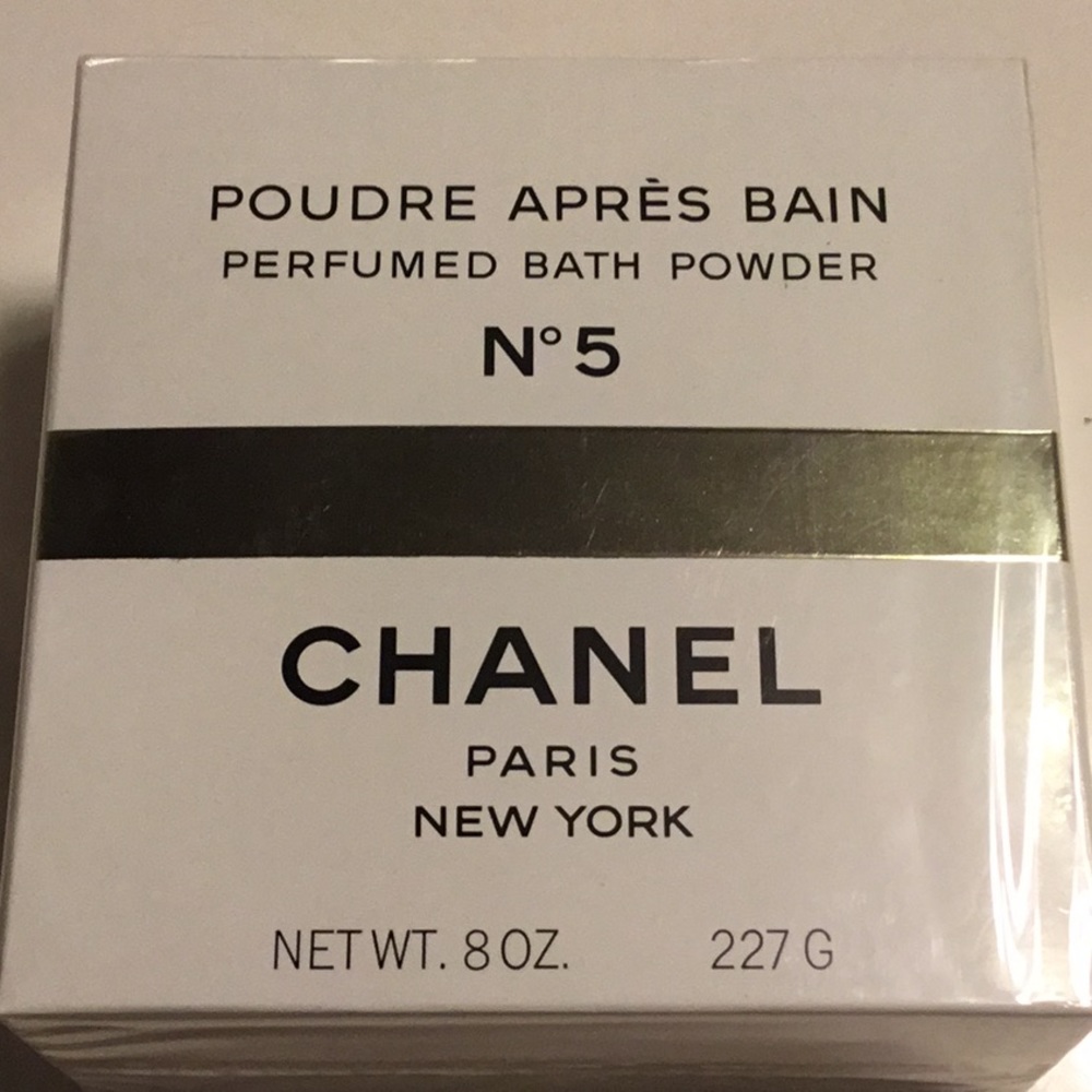 Chanel perfumed bath powder